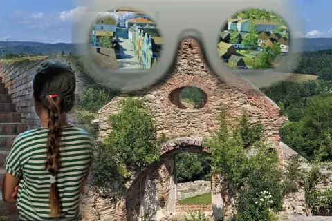 Dziewczynka w paski wspina się po schodach do ruin. Wirtualna wycieczka jednodniowa pokazuje, jak wyglądało to miejsce dawniej.
