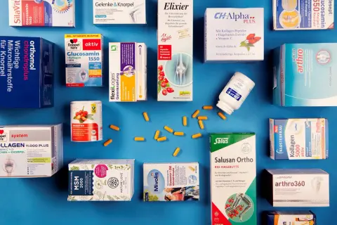 Vielfalt an Nahrungsergänzungsmitteln für Gelenke und Knochen, darunter Glucosamin, Kollagen und MSM. Stiftung Warentest-würdige aminosäuren kapseln sind hier zu finden.