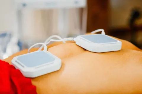Due placche per magnetoterapia a cosa serve: alleviare dolori muscolari e favorire il recupero.