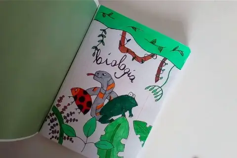 Kreatywny zeszyt do biologii: Ozdób go i ucz się lepiej!
