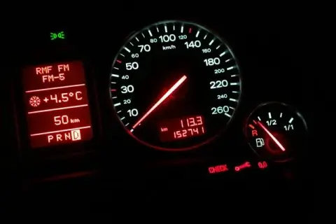 Audi A4 B6 1.9 TDI: Ile litrów paliwa? Zasięg i rezerwa