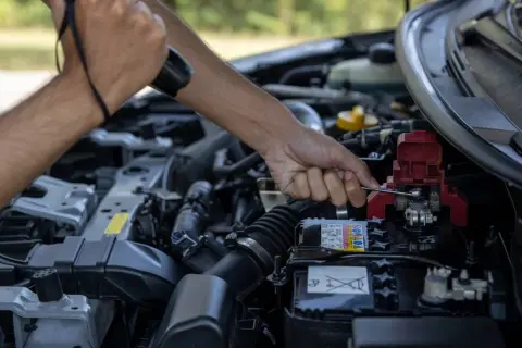 Jaki akumulator do toyoty yaris 1.3 benzyna - uniknij kosztownych błędów