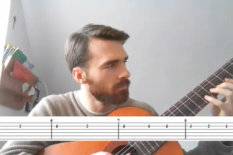 Jak zagrać 100 lat na gitarze – proste akordy dla każdego początkującego
