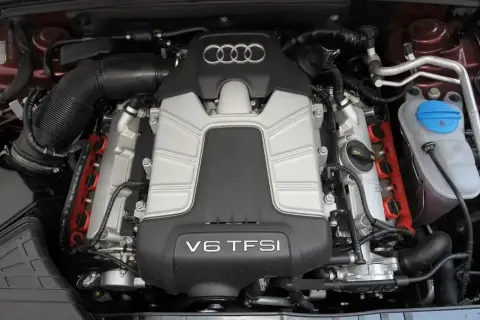 Silnik V6 TFSI Audi A5, znany z niezawodności.