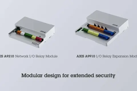 Deux modules i/o Axis, un A9210 et un A9910, montrant leur conception modulaire pour une sécurité étendue.