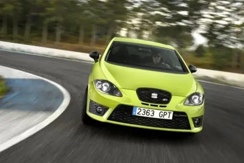 Pojemność baku Seat Leon 2: 55L, rezerwa i zasięg (1.9 TDI/1.6 MPI)
