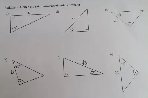 Zadanie 3. Oblicz długości pozostałych boków trójkąta. Różne trójkąty, w tym jeden z kątami 45 45 90, czekają na rozwiązanie.