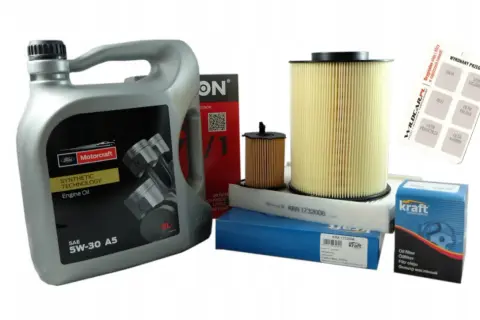 Zestaw filtrów i oleju Motorcraft 5W-30 A5 do Ford Focus MK2 1.6 TDCI. W zestawie filtry powietrza, oleju, paliwa i kabinowy.