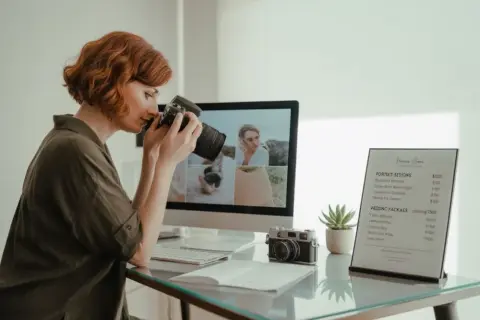 Fotograf: koszty godziny pracy. Jak nie przepłacić?