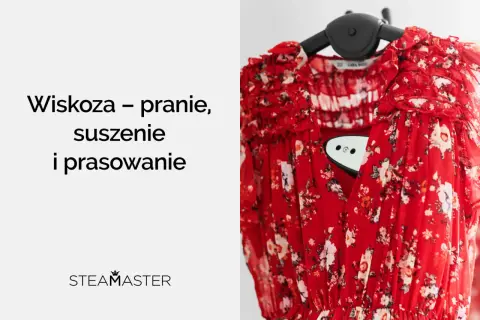 Czerwona sukienka w kwiaty, wiskoza – pranie, suszenie i prasowanie. Czy wiskoza się gniecie? Zobacz, jak łatwo ją odświeżyć.