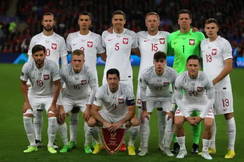 Kiedy mecze Polaków w piłce nożnej? Szczegóły terminarza i lokalizacji