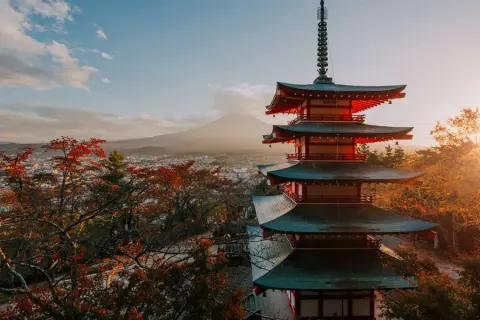 Kiedy najlepiej jechać do Japonii? Odkryj idealne miesiące i atrakcje