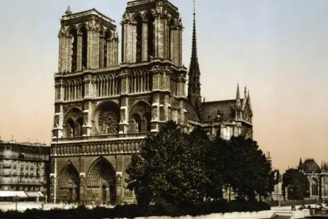 Kiedy powstała katedra Notre-Dame? Odkryj jej fascynującą historię