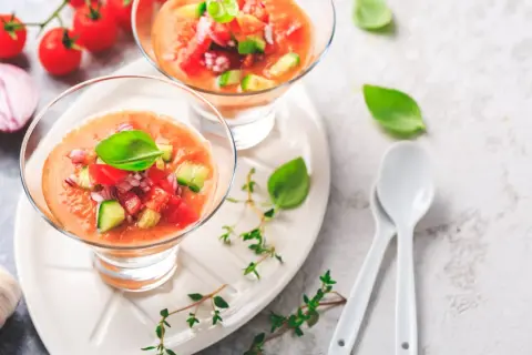 Kalte italienische Suppen: Rezepte & Tipps für den Sommer