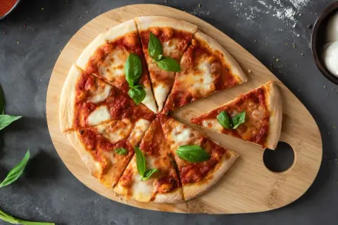 Darłówko: Gdzie zjeść? Ryby, pizza i smaki na każdą kieszeń