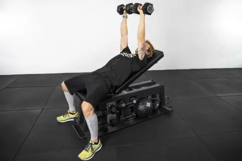 Brust Training Kurzhantel: Effektiv Muskeln aufbauen & Fehler meiden
