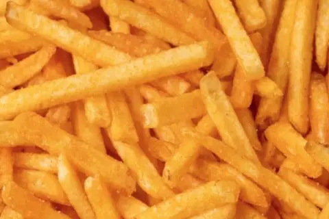 Jaki olej do frytek? Wybierz najlepszy: chrupkość i zdrowie!