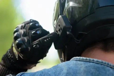 Interkom motocyklowy: Co musisz wiedzieć, zanim kupisz? Wybierz mądrze!