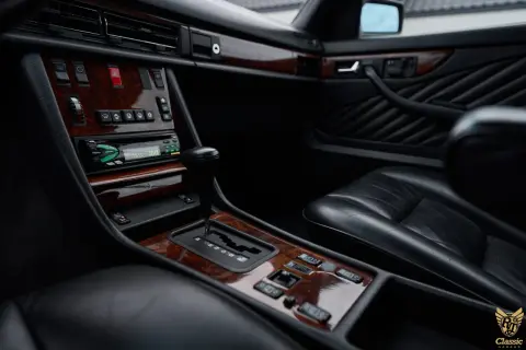 Mercedes 560 SEC (C126): Ikona, inwestycja? Kompletny przewodnik