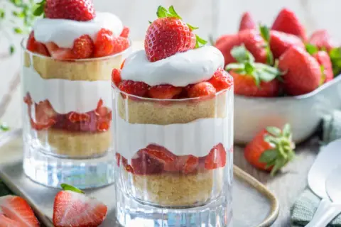 Fraises en dessert: 30+ recettes, astuces de chef & zéro gaspillage