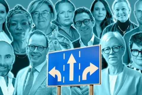 Ansikten i blå toner, en vägskylt med pilar som visar olika riktningar. En visuell representation av valet inom digital vård.