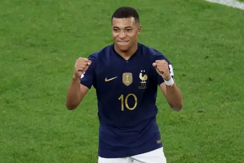 Najszybszy piłkarz świata: Kylian Mbappé i jego niesamowita prędkość