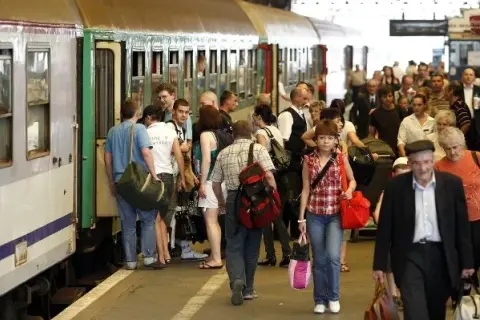 Ile kosztuje bilet na pociąg z Władysławowa na Hel? Sprawdź ceny!