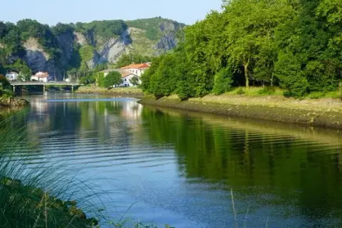 Polskie wyspy: Odkryj ponad 20 nieznanych skarbów Polski!