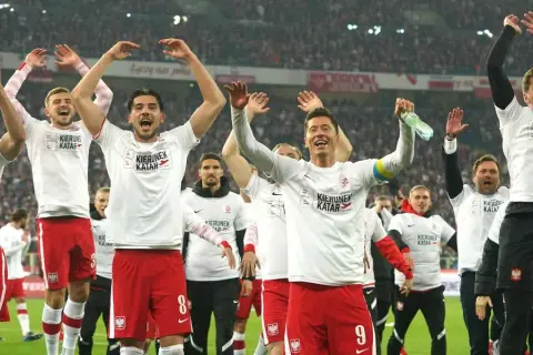 Ile zarobili piłkarze na mundialu? Niespodziewane kwoty i bonusy