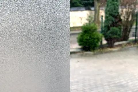 Folia elektrostatyczna do druku - jak wykorzystać jej zalety w praktyce