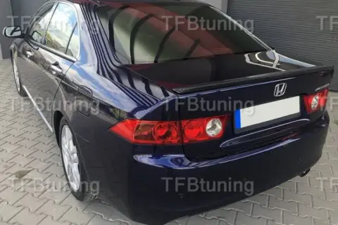 Spoiler do Hondy Accord: Wybierz i zamontuj idealny! Poradnik