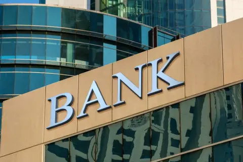 Jaki bank ogłosił upadłość? Zaskakujące szczegóły i konsekwencje