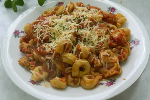 Jak zrobić tortellini w domu - prosty przepis na pyszne danie