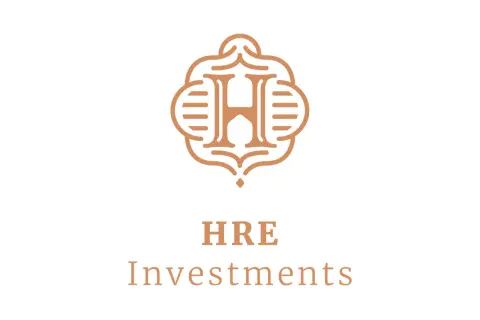 Logo HRE Investments: ozdobny symbol litery H nad tekstem HRE Investments.