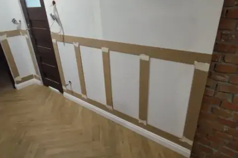 Jak zrobić boazerię angielską - proste kroki i niezbędne materiały
