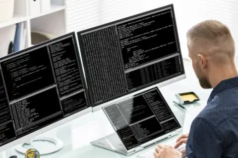 Jak obrócić ekran w laptopie Lenovo i uniknąć frustracji z ustawieniami
