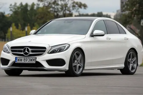 Mercedes C Klasa W205 - wady, osiągi i co warto wiedzieć przed zakupem
