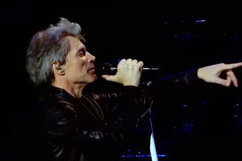 Ile trwa koncert Bon Jovi? Odkryj długość występów na żywo