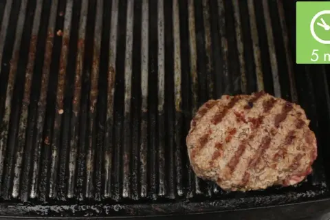 Le secret d'un steak de burger juteux : choix, cuisson, astuces.