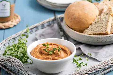 Pasta z białej fasoli i suszonych pomidorów: Pyszny i szybki przepis