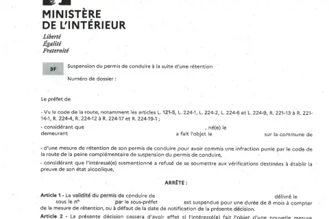 Document du Ministère de l'Intérieur concernant la suspension du permis de conduire. Il détaille les démarches pour comment récupérer son permis après une suspension de 4 mois.