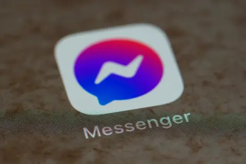 Ikona Messengera. Dowiedz się, jak wyłączyć widoczność na Messengerze, aby zachować prywatność.