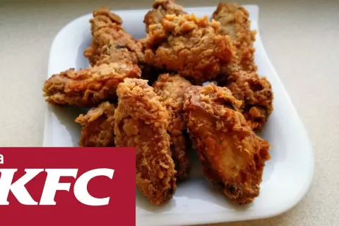 Domowe Hot Wings jak z KFC: Przepis na chrupkość i smak