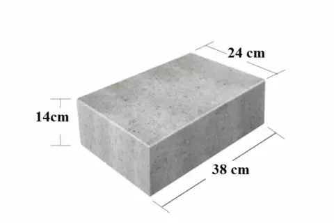 Szary bloczek betonowy o wymiarach 38x24x14 cm. Zastanawiasz się, ile waży bloczek betonowy?