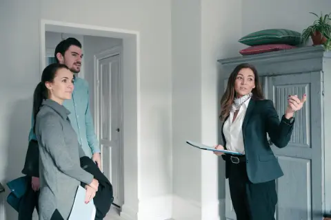Kto ubezpiecza mieszkanie najemca czy wynajmujący? Sprawdź odpowiedzialność