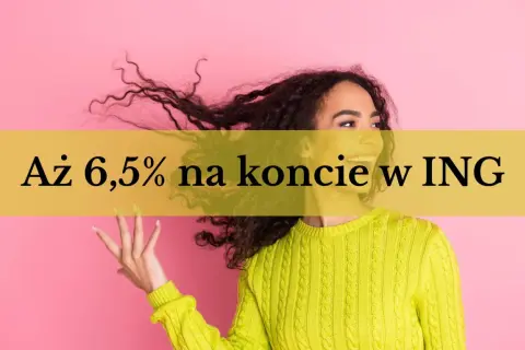 Kobieta z burzą włosów cieszy się z wysokiego oprocentowania lokaty w ING.