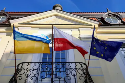 Bezpieczny wynajem Ukraińcowi? Sprawdź dokumenty i umowę!