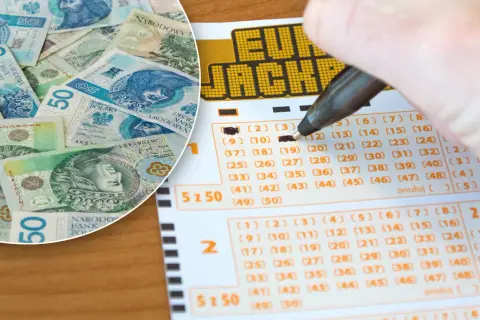 Kupon Eurojackpot i polskie banknoty.