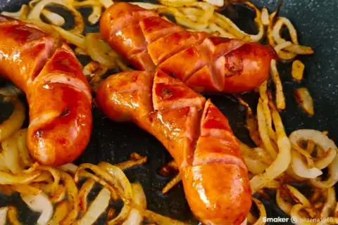 Perfekcyjna kiełbasa na patelnię: wybór i sekretne smażenie