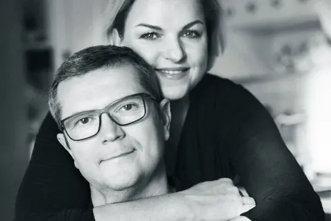 Nowa partnerka męża Bosackiej: Kim jest i co o niej wiemy?